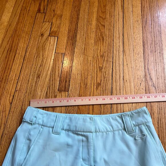 Oakley Shorts Womens 8 Performance Mint Green Golf - Picture 6 of 9